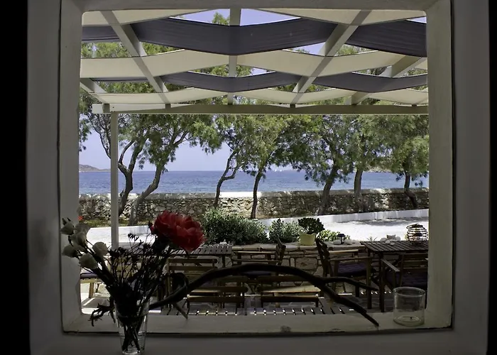 Hotel Almira - Seafront - Paros Naousa