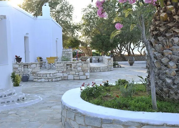 Almira - Seafront - Paros 3*
