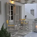 Almira - Seafront - Paros 3* נאוסה