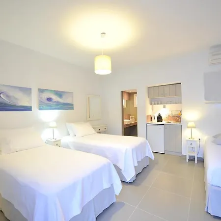 Hotell Almira - Seafront - Paros Naousa