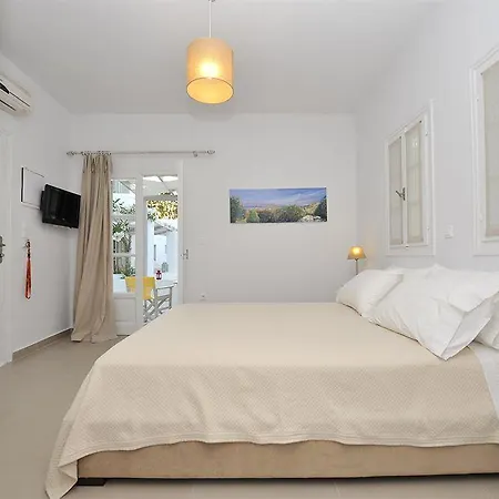 Almira - Seafront - Paros 3*