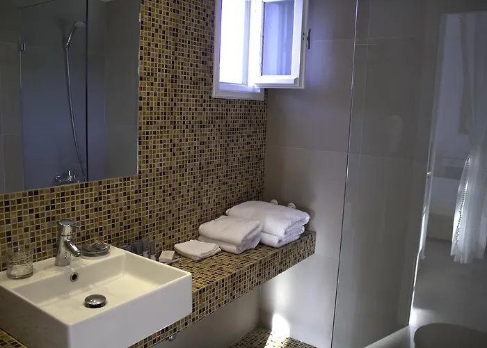 Hotel Almira - Seafront - Paros Naoussa