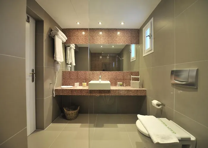 Hotell Almira - Seafront - Paros 3*