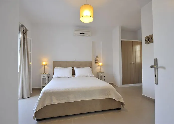 Almira - Seafront - Paros Naoussa